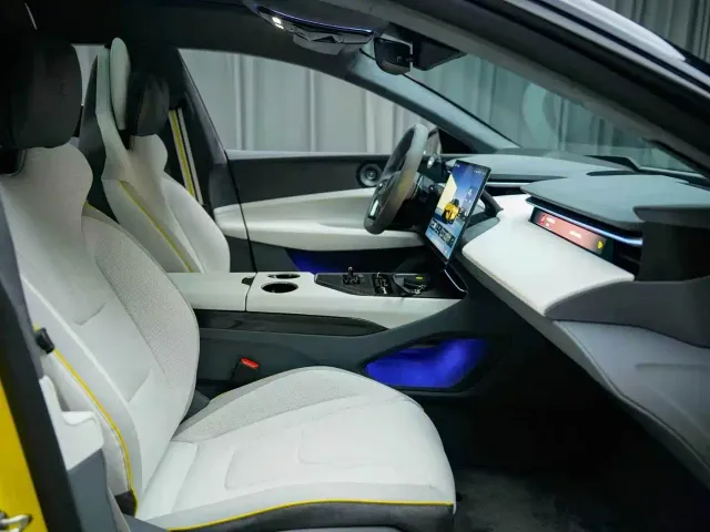 Lotus Emeya — Фото автомобиля 18