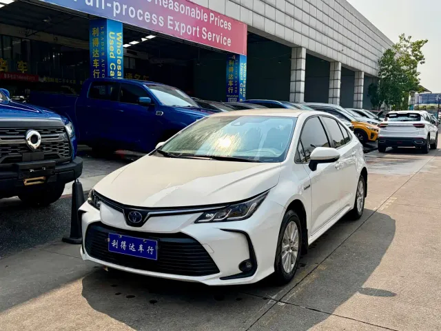 Фотография автомобиля — Toyota Corolla