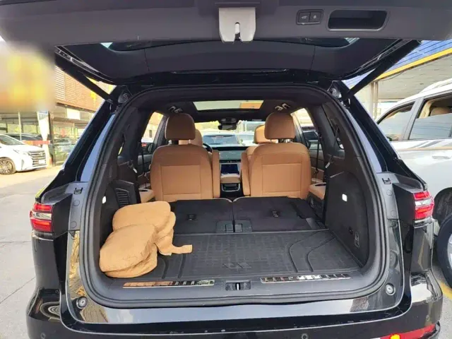 Li Auto ONE — Фото автомобиля 18