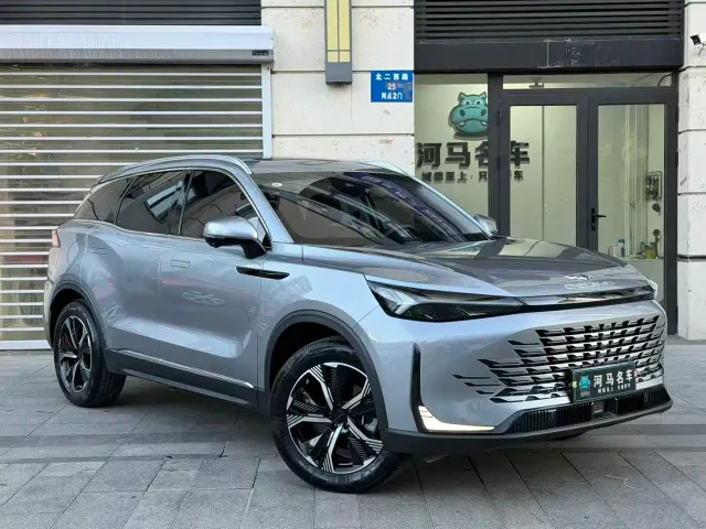 BAIC X7 — Фото автомобиля 3