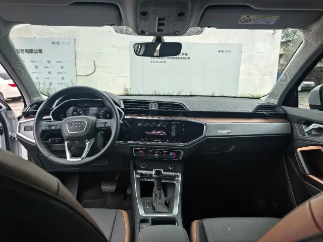 Audi Q3 — Фото автомобиля 9