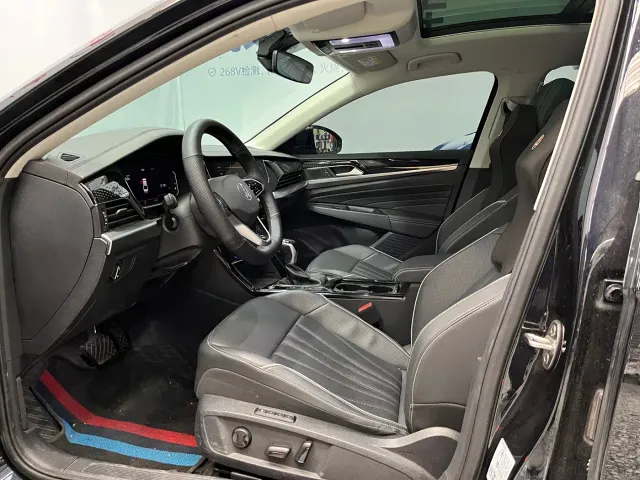 Volkswagen Passat — Фото автомобиля 7