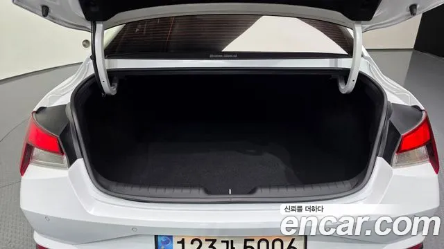 Hyundai Avante CN7 — Фото автомобиля 26