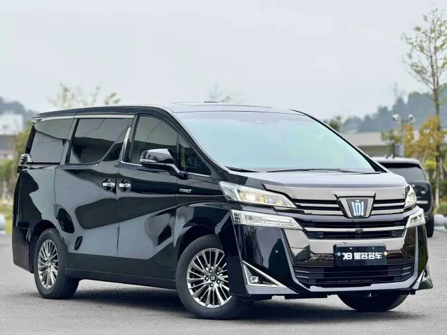 Toyota Vellfire — Фото автомобиля 3