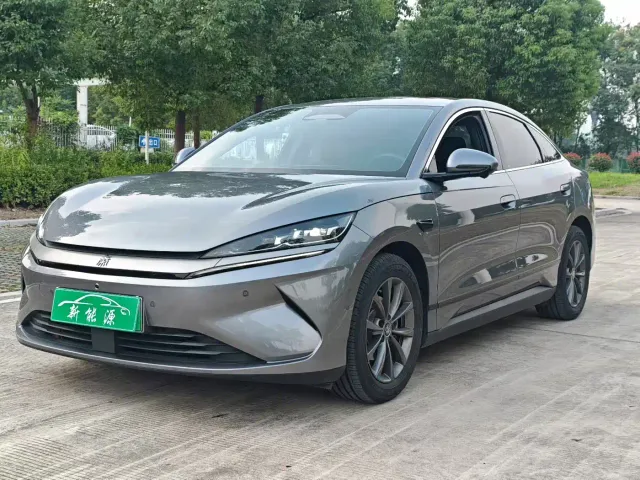 Фотография автомобиля — BYD Qin L