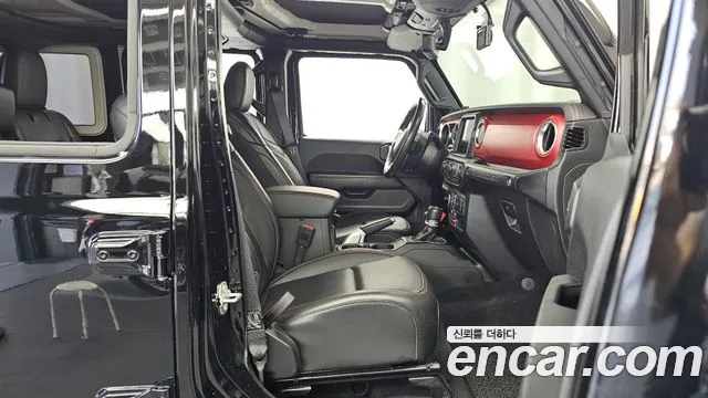 Jeep Wrangler JL — Фото автомобиля 11
