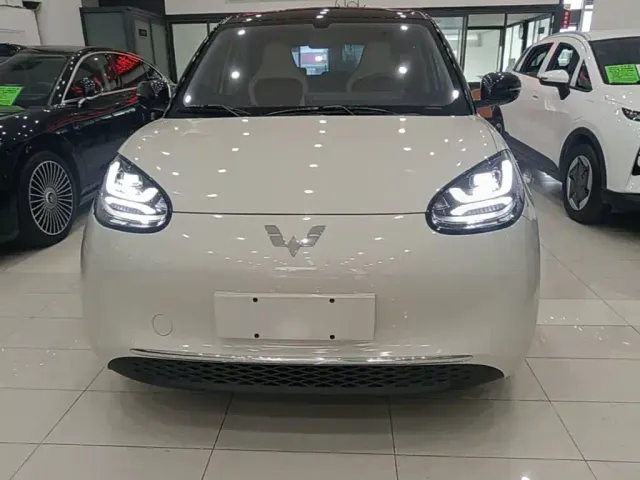 Wuling Bingo — Фото автомобиля 2