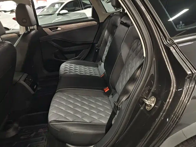 Volkswagen Sagitar — Фото автомобиля 16