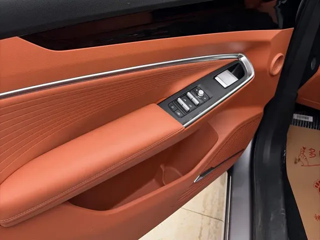 Geely Boyue — Фото автомобиля 7