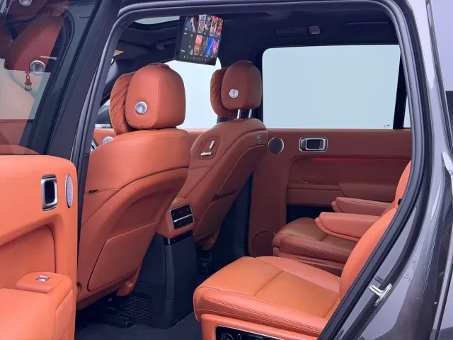 Li Auto L9 — Фото автомобиля 6