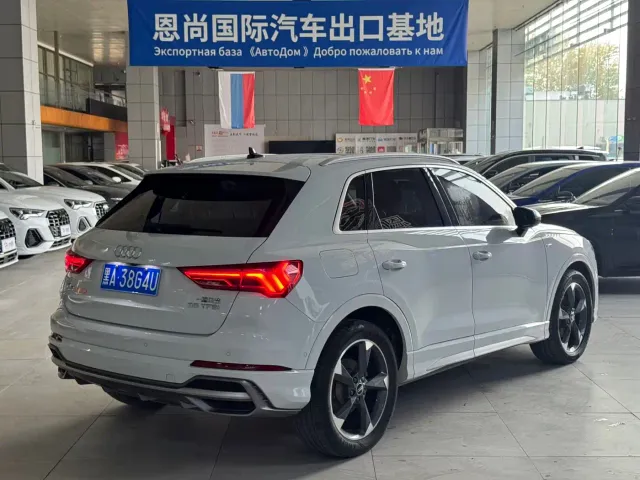Audi Q3 — Фото автомобиля 3