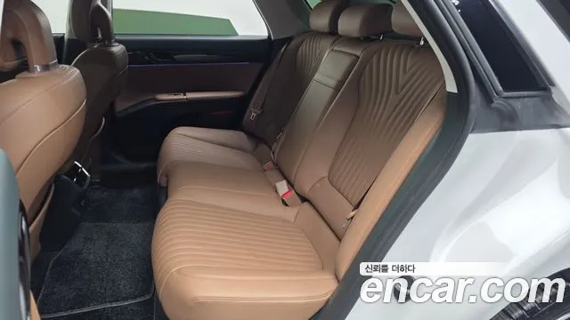 Hyundai Grandeur GN7 — Фото автомобиля 16