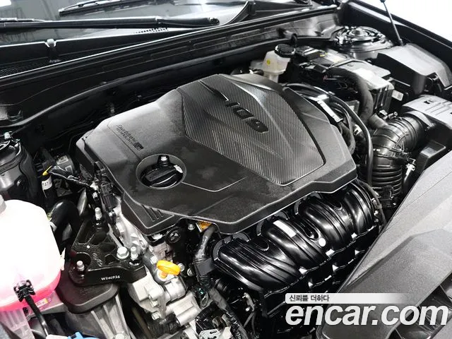 Hyundai Grandeur Grandeur (GN7) 2.5 Бензин 2WD — Фото автомобиля 19
