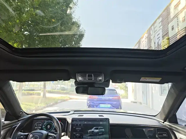 GAC Trumpchi GS8 — Фото автомобиля 17