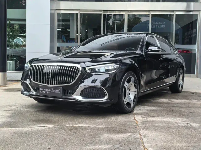 Фотография автомобиля — Mercedes-Benz Maybach S-Class