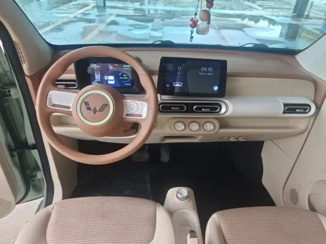 Wuling Hongguang Mini EV — Фото автомобиля 9