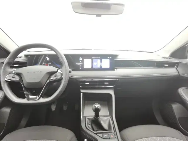 Roewe i5 — Фото автомобиля 5