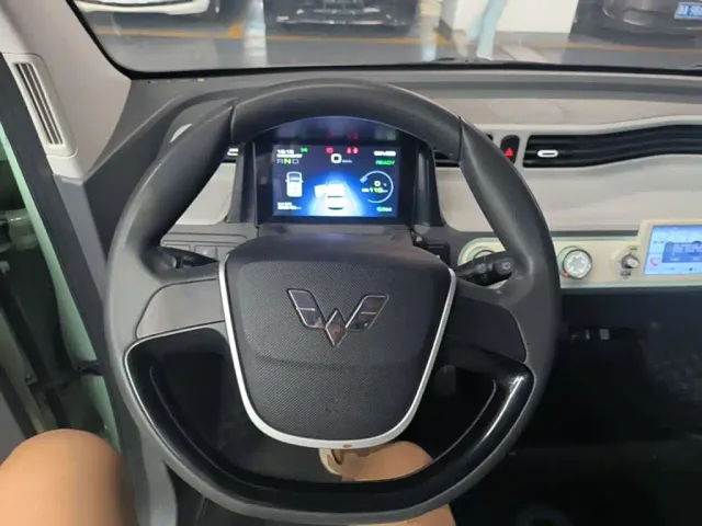 Wuling Hongguang Mini EV — Фото автомобиля 10