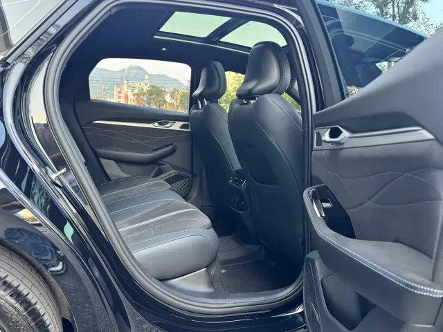 Geely Xingrui — Фото автомобиля 16