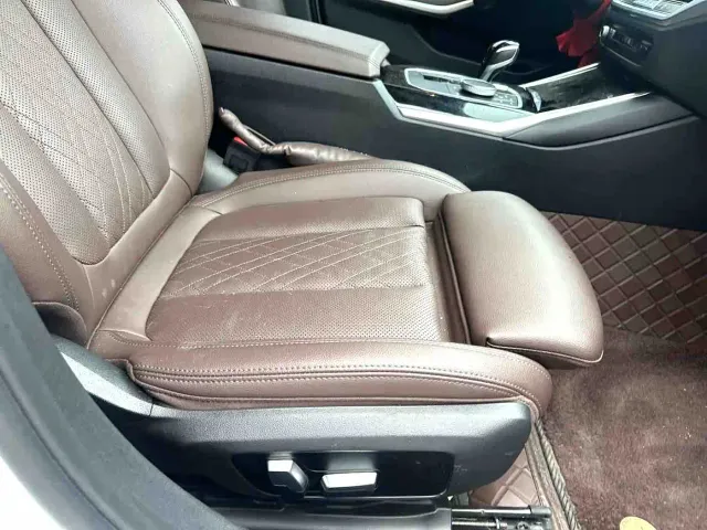 BMW 3 Series — Фото автомобиля 11