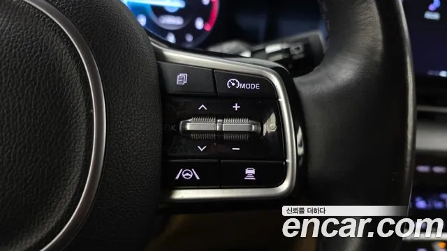 Kia Carnival 4th Gen — Фото автомобиля 30