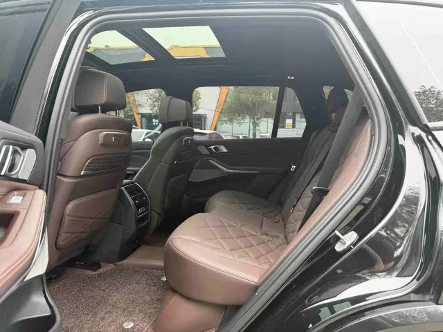 BMW X5 — Фото автомобиля 12