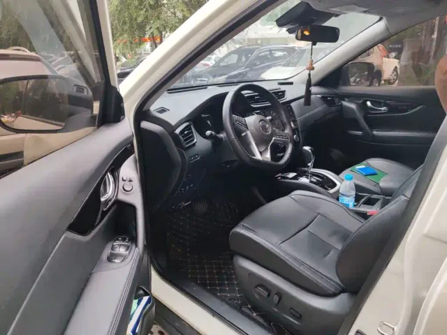 Nissan X-Trail — Фото автомобиля 13