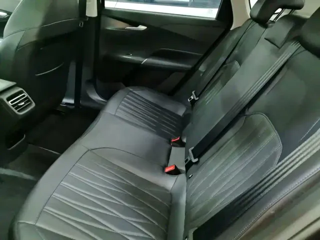 Changan Lamore — Фото автомобиля 16