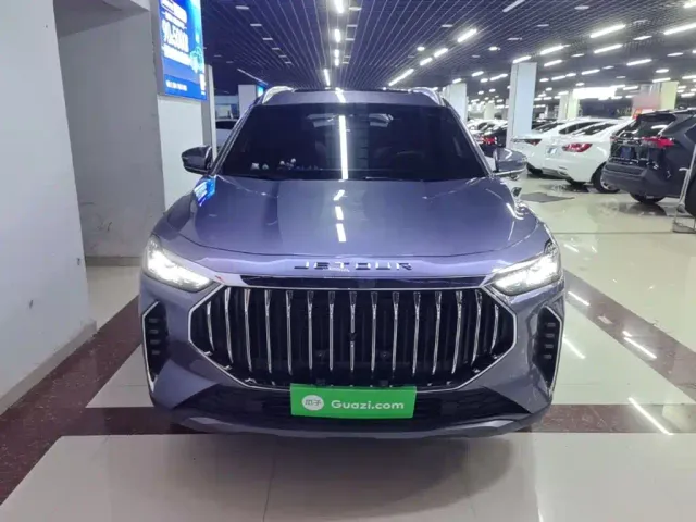 Jetour X70 Plus — Фото автомобиля 2