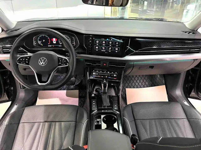 Volkswagen Passat — Фото автомобиля 10