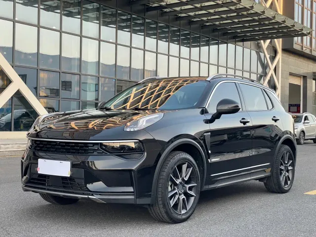 Фотография автомобиля — Lynk & Co 01