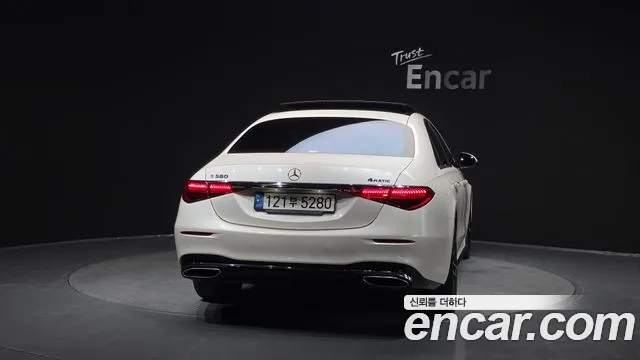 Mercedes-Benz S-Class — Фото автомобиля 3