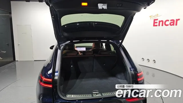 Genesis GV70 2.5T Бензин 2WD — Фото автомобиля 25