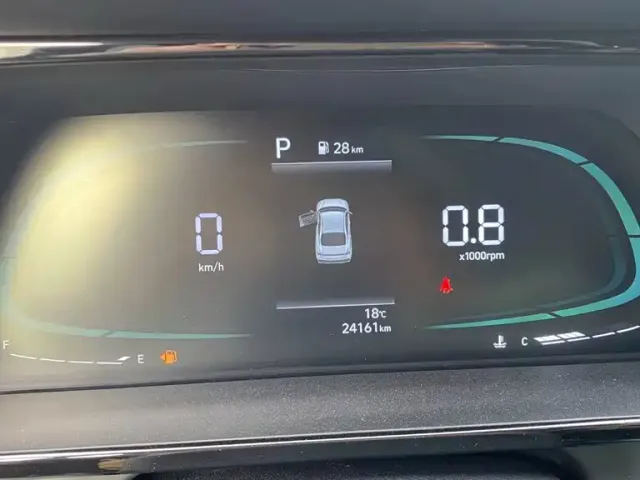 Hyundai Elantra — Фото автомобиля 6