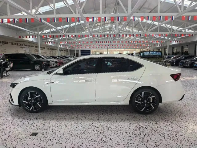 Skoda Octavia — Фото автомобиля 4