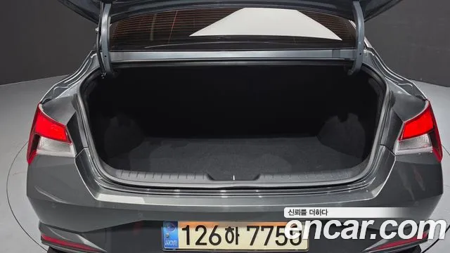 Hyundai AVANTE Avante (CN7) — Фото автомобиля 20
