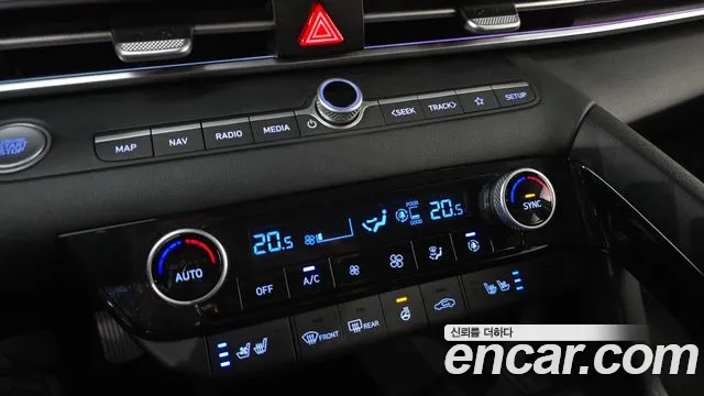 Hyundai Avante CN7 — Фото автомобиля 24