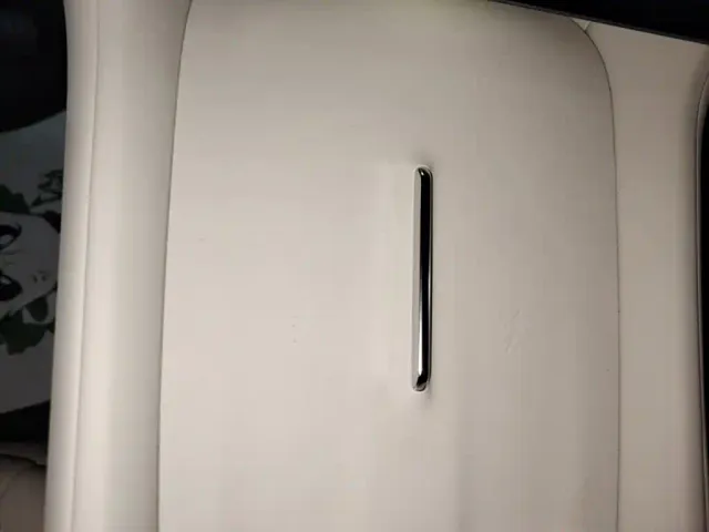Xiaomi YU7 — Фото автомобиля 8