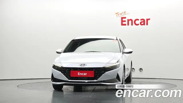 Hyundai AVANTE Avante (CN7) — Фото автомобиля 3