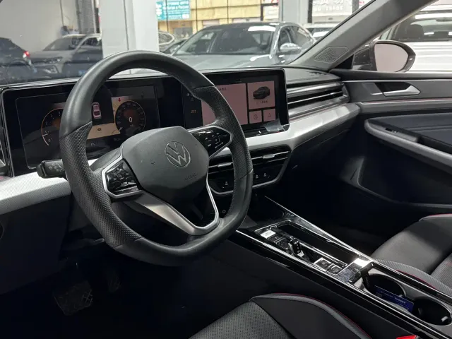 Volkswagen Lamando — Фото автомобиля 6