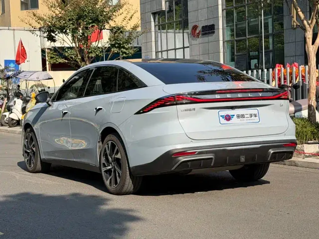 Geely Galaxy L6 — Фото автомобиля 4