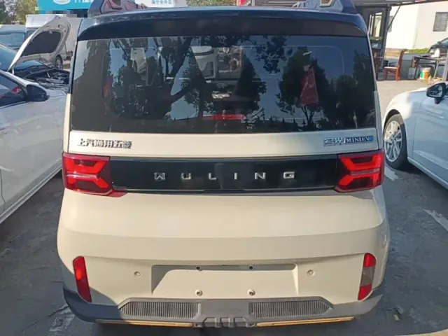 Wuling Hongguang Mini EV — Фото автомобиля 5