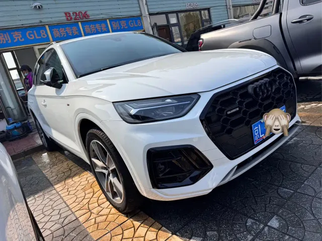 Audi Q5L — Фото автомобиля 3
