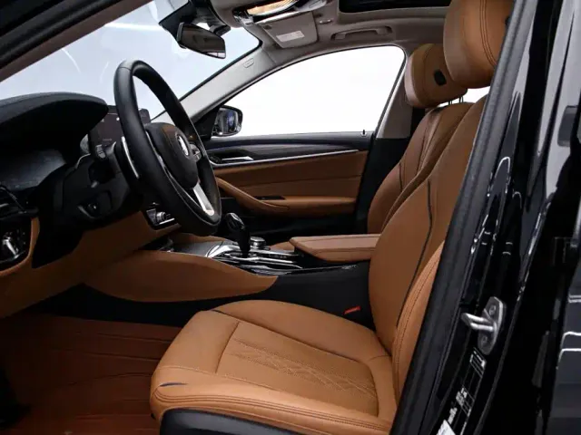 BMW 5 Series — Фото автомобиля 15