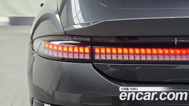 Hyundai Ioniq 6 — Фото автомобиля 8