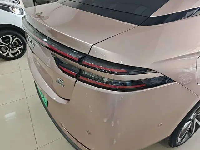 GAC Aion S Plus — Фото автомобиля 7