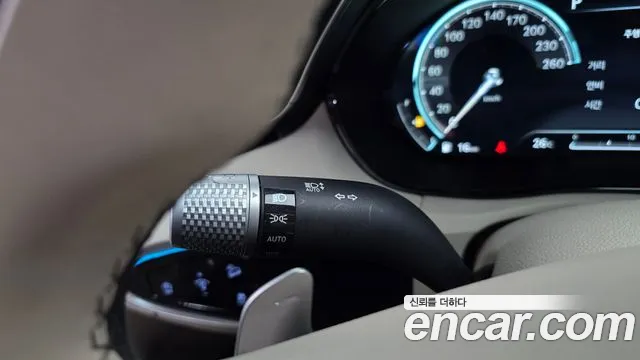 Genesis GV70 — Фото автомобиля 27