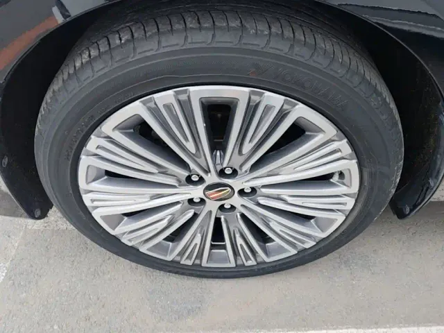 Hongqi H5 — Фото автомобиля 22