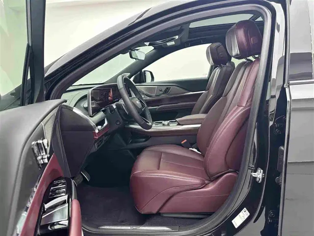 Cadillac XT5 — Фото автомобиля 18