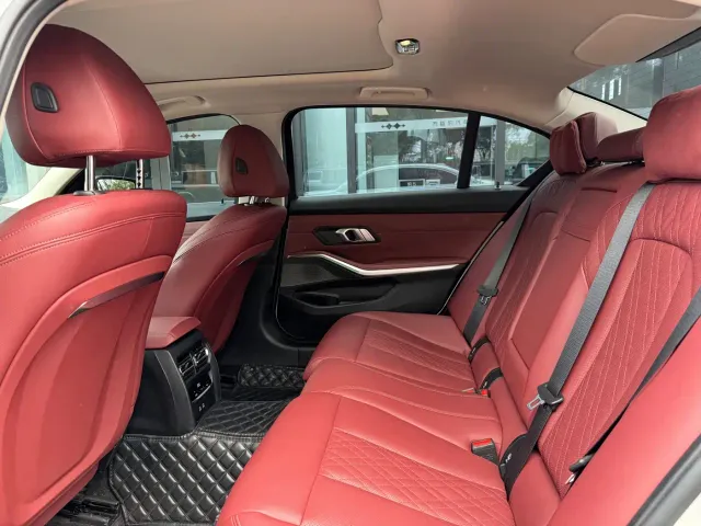 BMW 3 Series — Фото автомобиля 7
